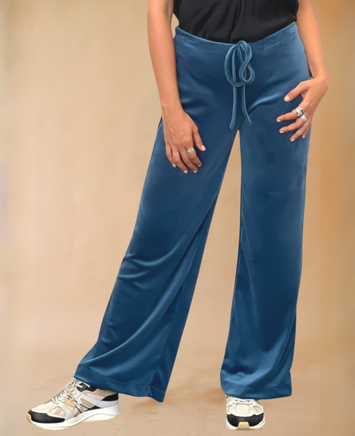 Blue teal Marshmallow Lounge Pants made of ultra-soft, lush chenille with an iridescent finish, blending cozy comfort with a stylish, laid-back vibe.