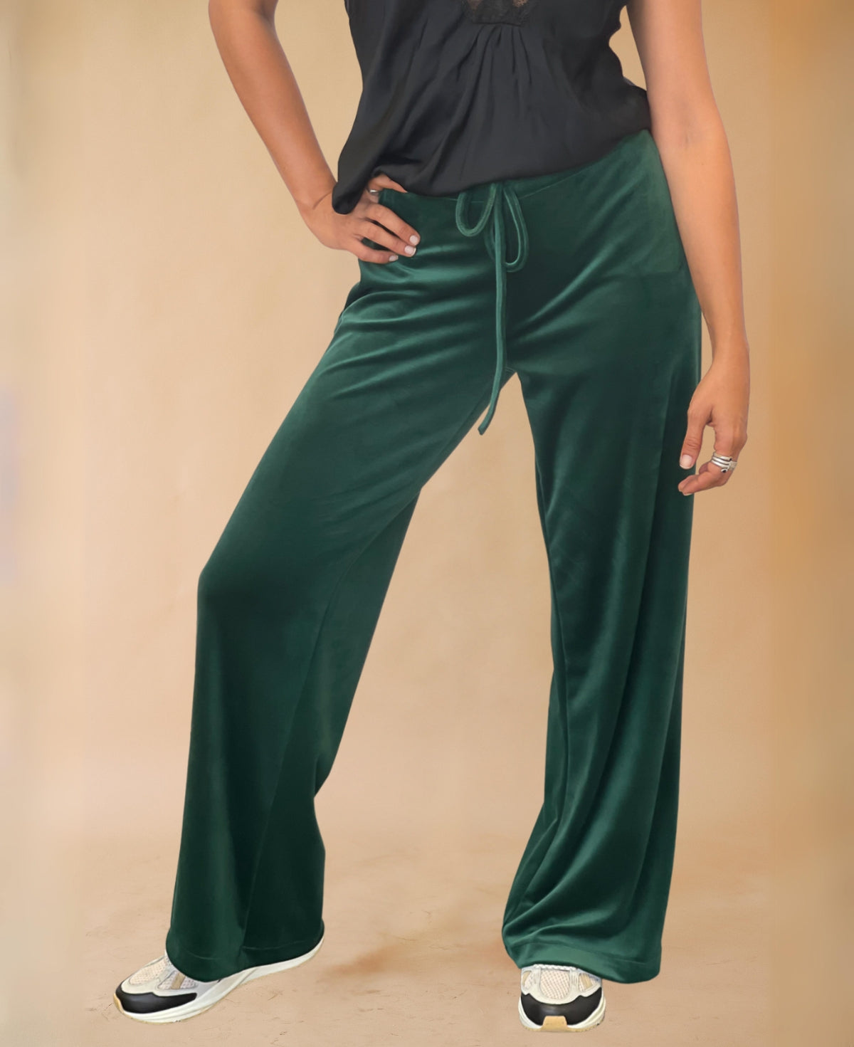Forest deep green Marshmallow Lounge Pants crafted from ultra-soft, lush chenille with a luxurious iridescent finish for a chic and comfortable lounging style.